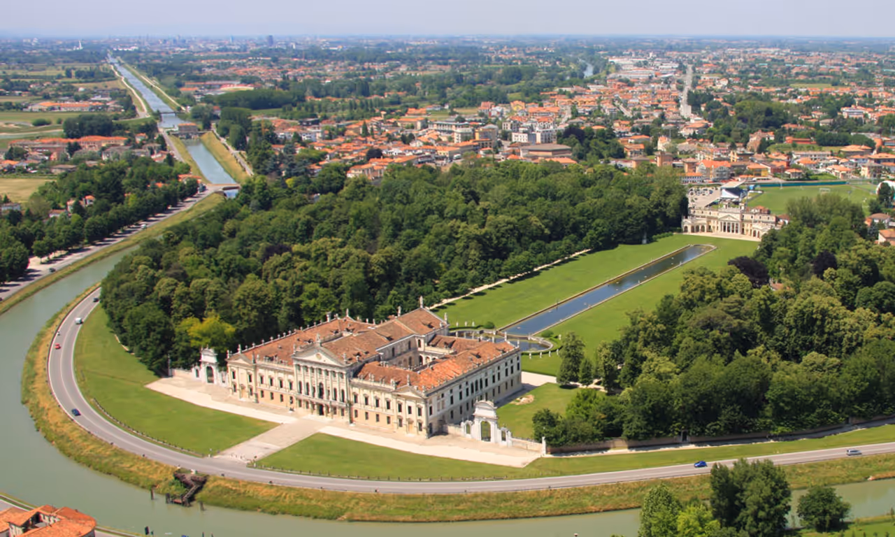 Brenta riviera villa route cycling in Venice