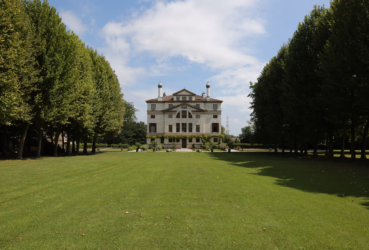 Brenta riviera villa route cycling in Venice