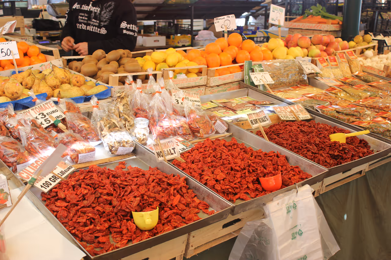 Rialto market market in Venice