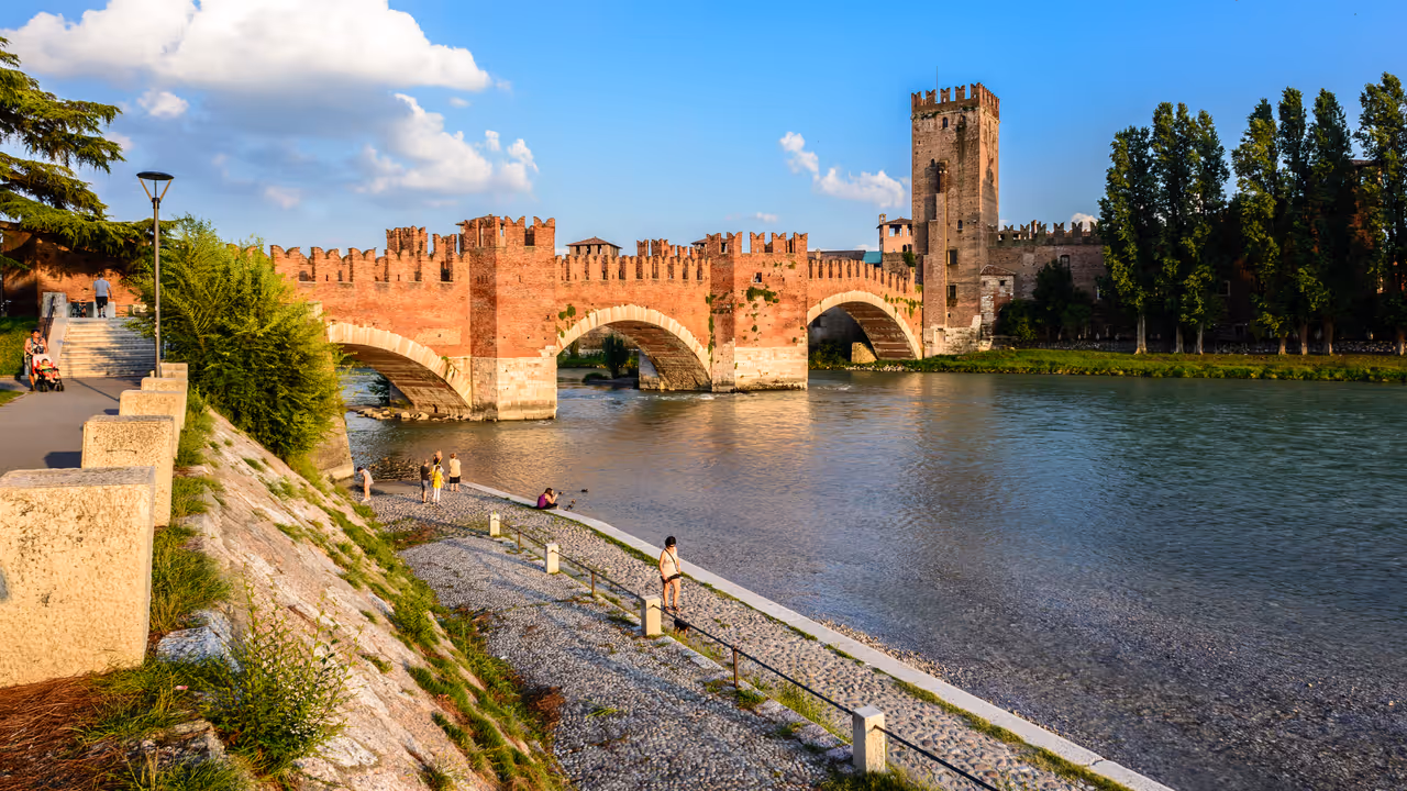 Rafting on the adige in Verona