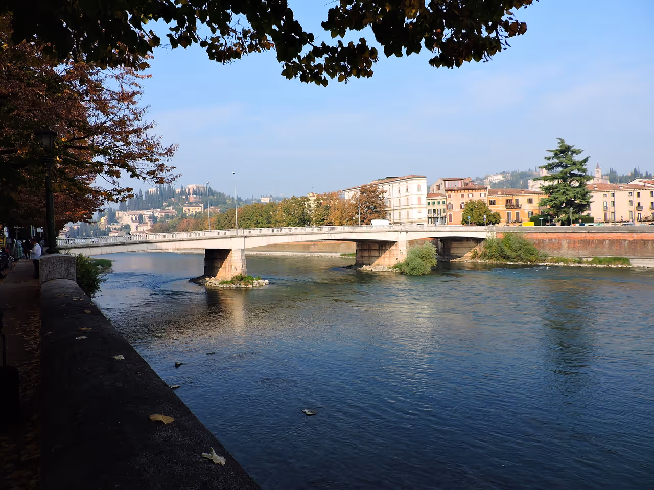 Rafting on the adige in Verona