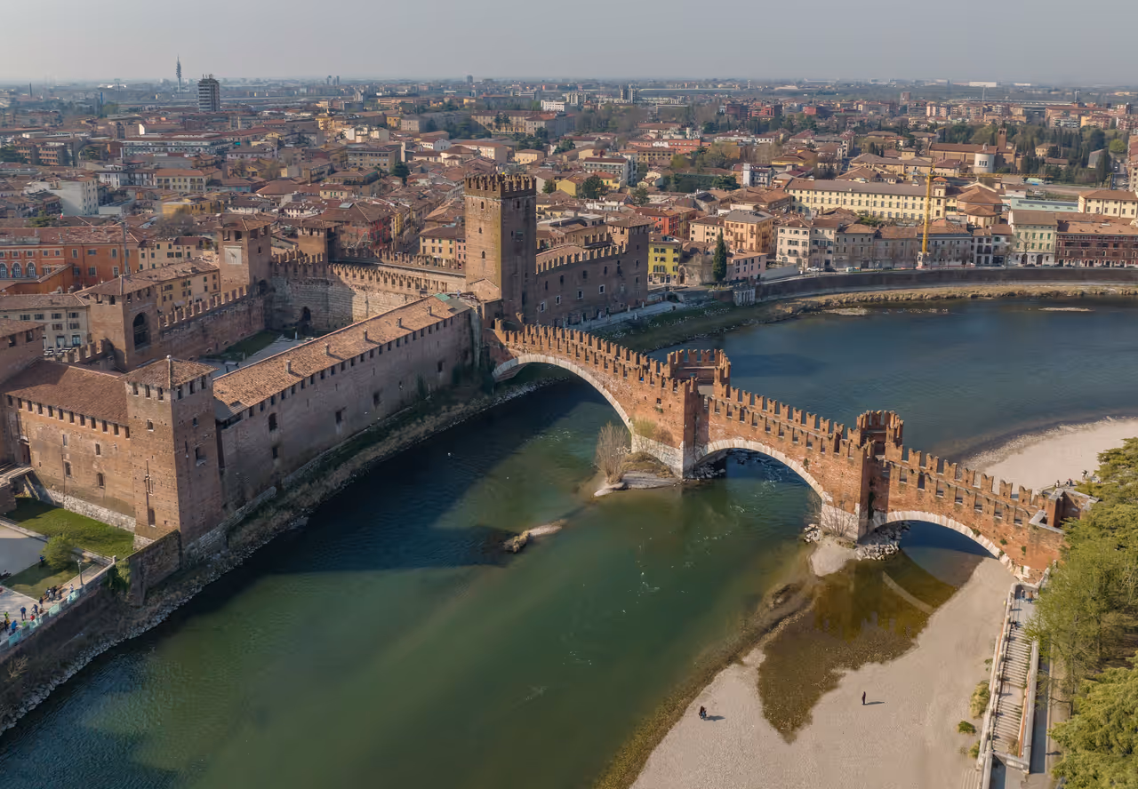 Castelvecchio bridge in Verona