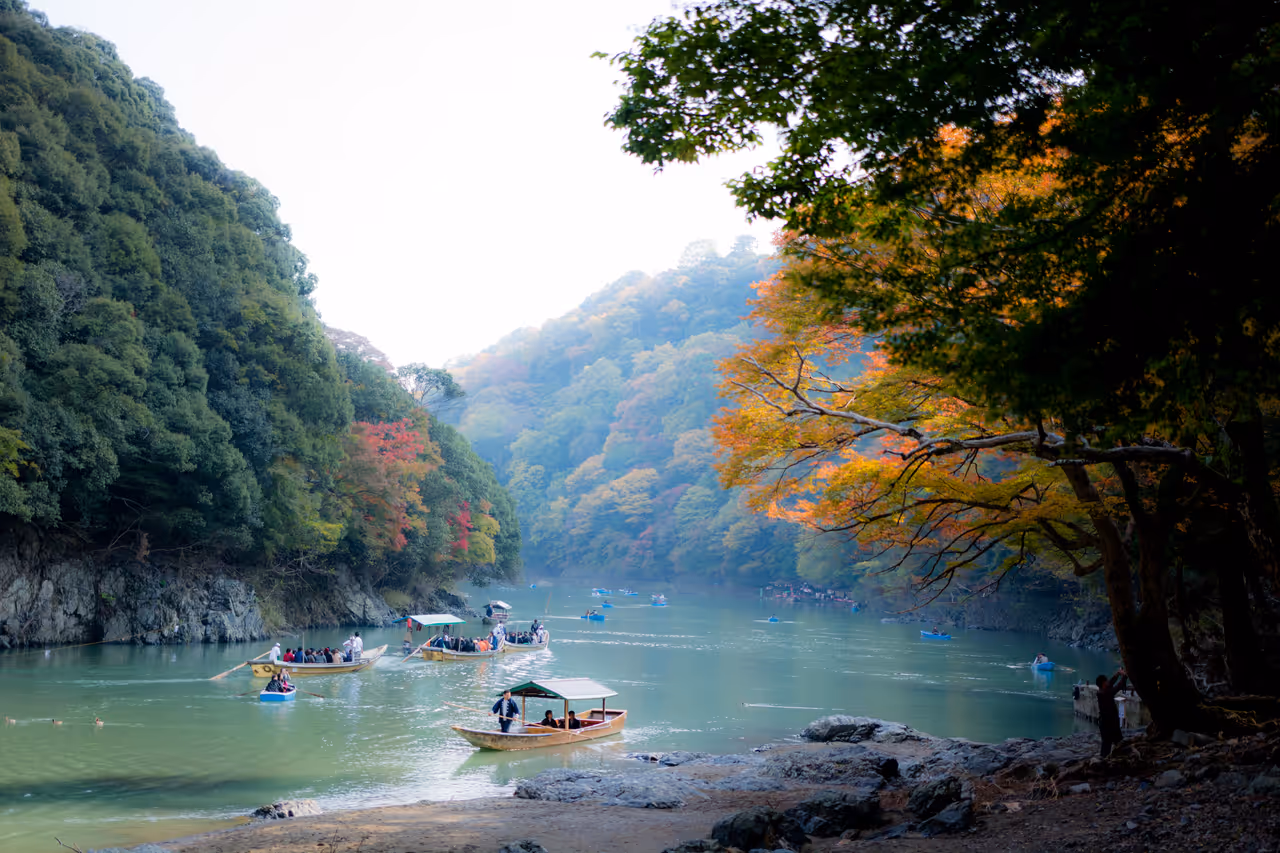 Discover the enchanting arashiyama district in Kyoto