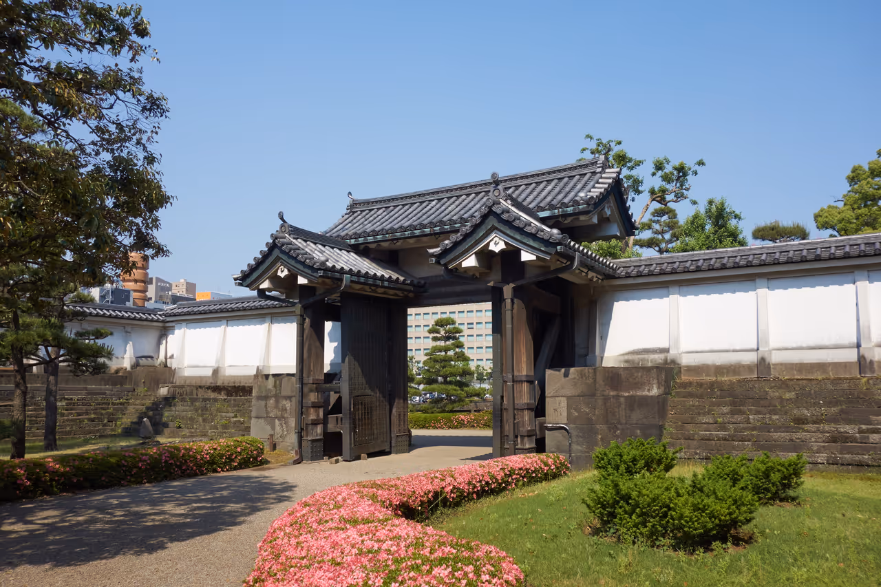 Gate to the imperial palace complex