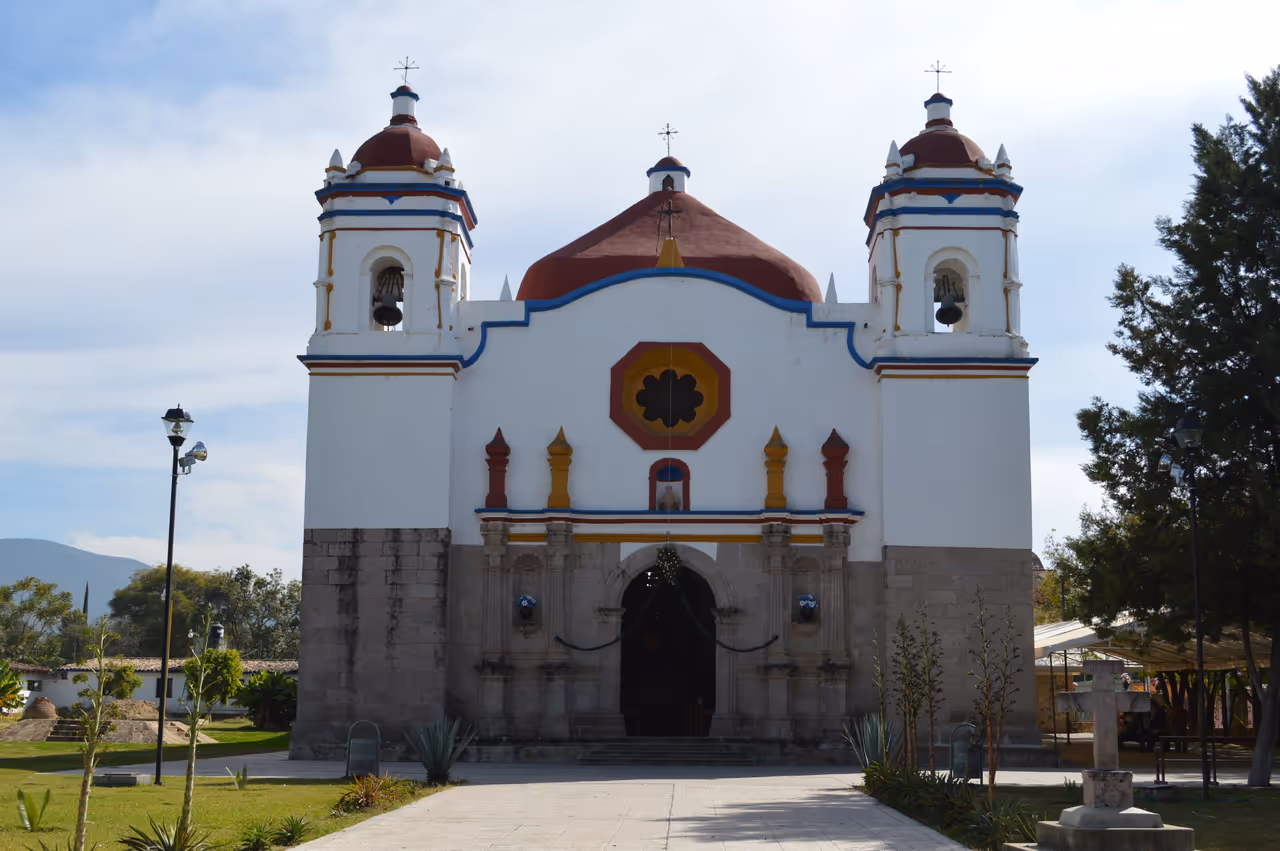 Black pottery of san bartolo coyotepec in Oaxaca city