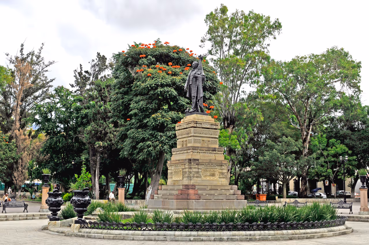 Paseo juarez el llano in Oaxaca city