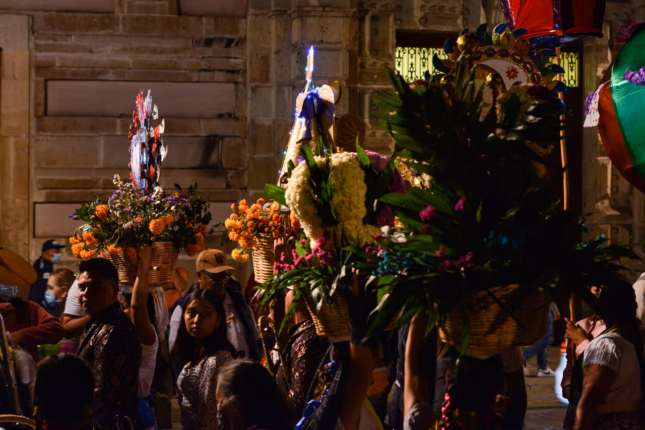 Calenda through the streets of Oaxaca de Juárez on the feast of Santa Cecilia.