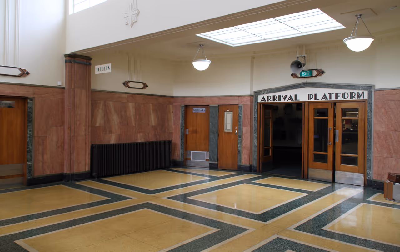 Explore the toitū otago settlers museum in Dunedin