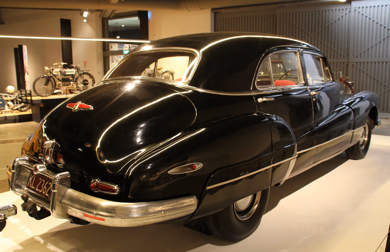 Explore the toitū otago settlers museum in Dunedin