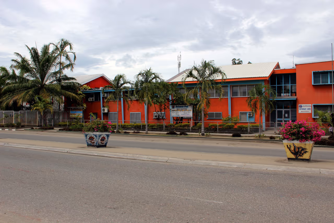 Solomon Post, Honiara