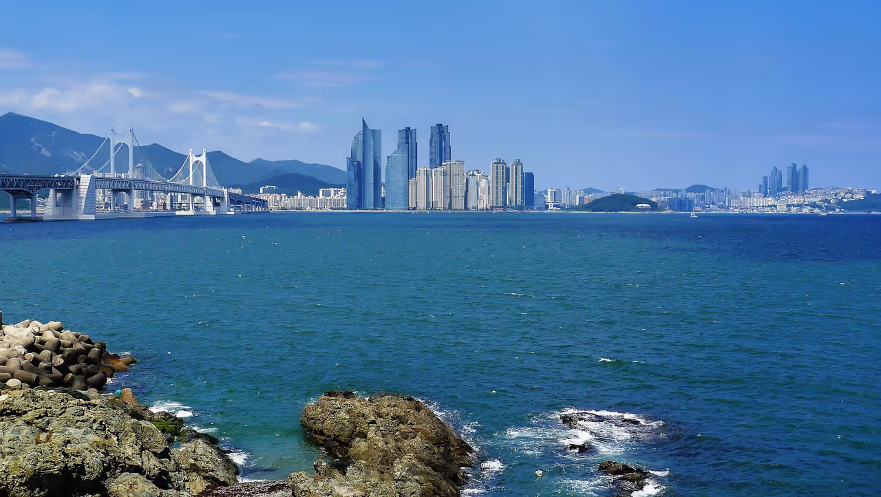 Rugged cliff trail stroll in Busan