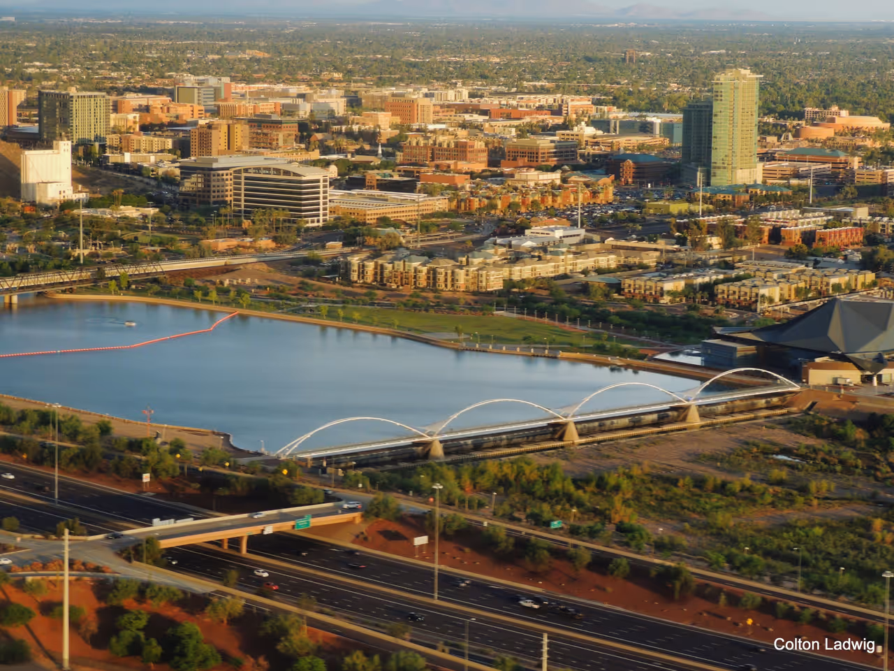Tempe town lake loop cycling in Phoenix