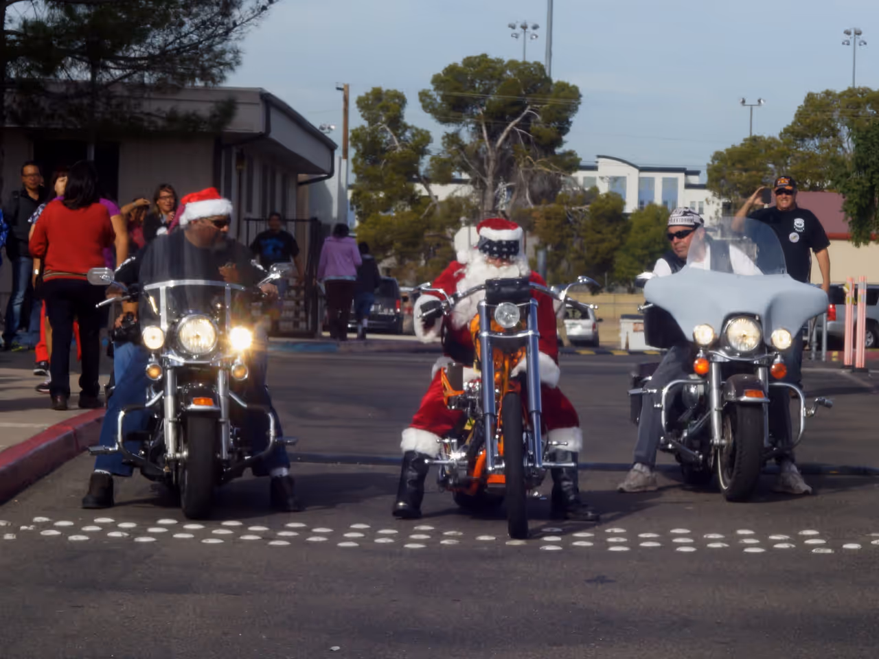 Santa Claus Prepares to Leave the Arts & Crafts Show