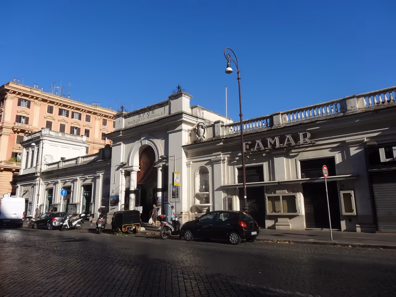 Via cola di rienzo evening scene nightlife spot in Vatican city