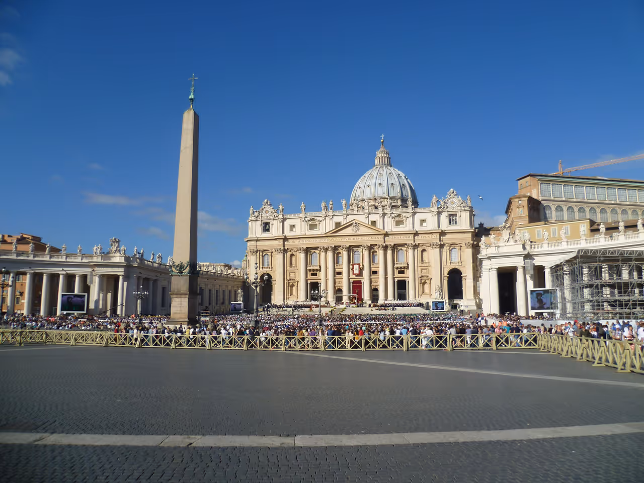 Autumn highlight in Vatican city
